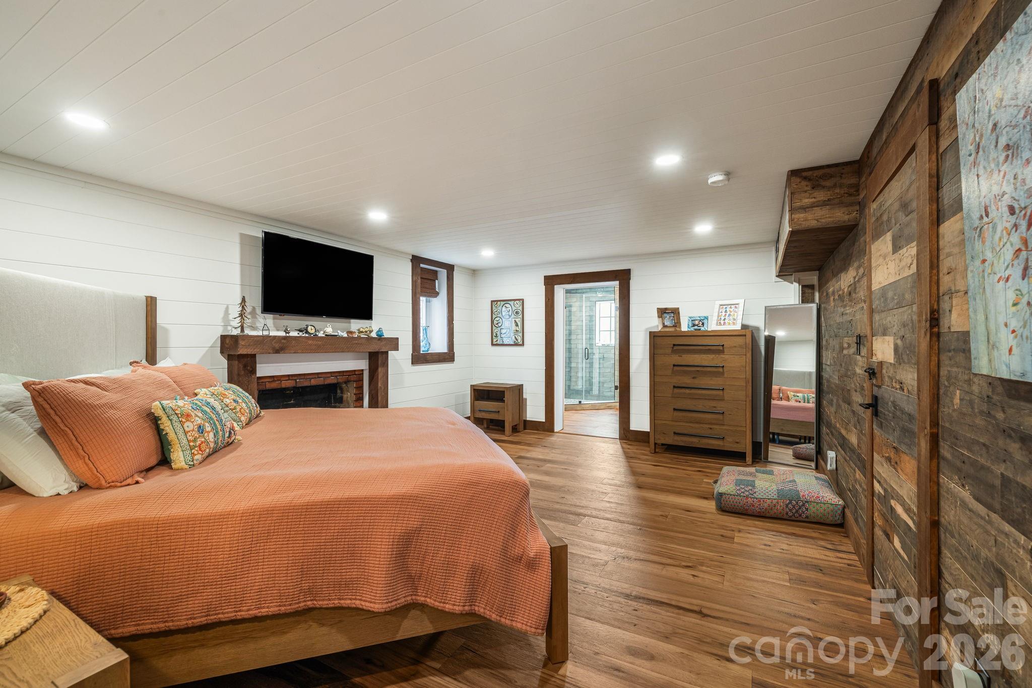 42 Cranford Road — Asheville