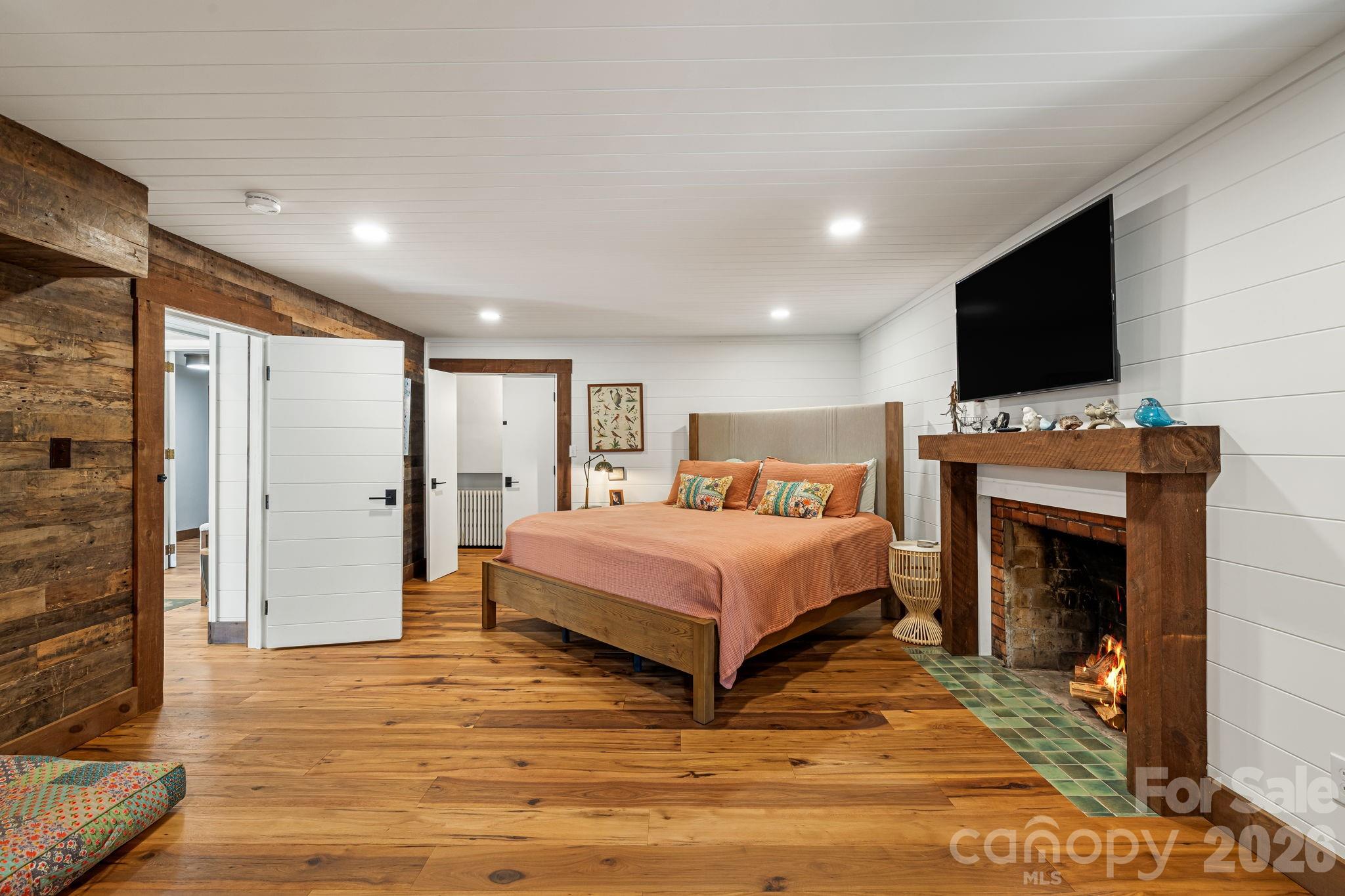42 Cranford Road — Asheville