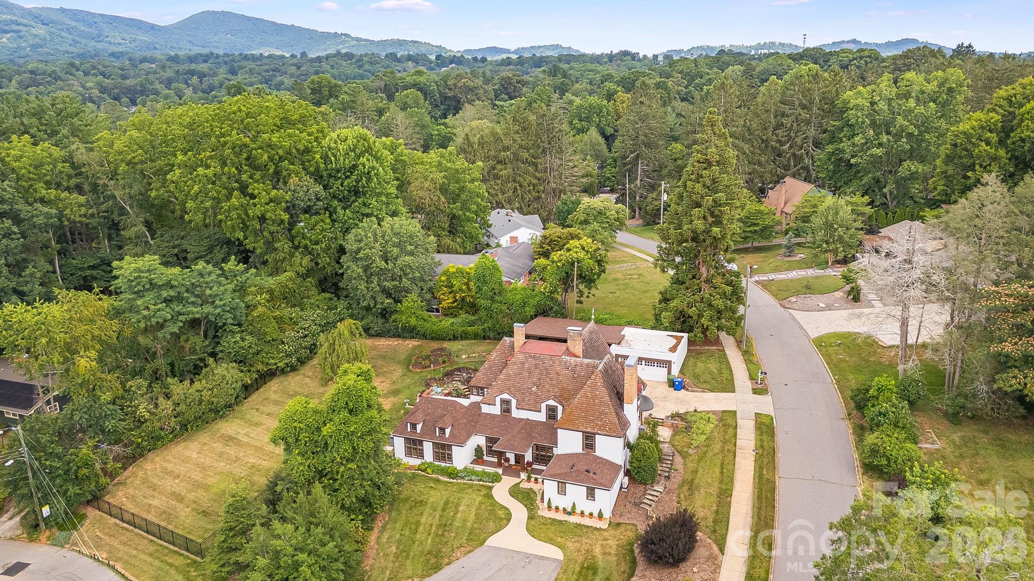 42 Cranford Road — Asheville