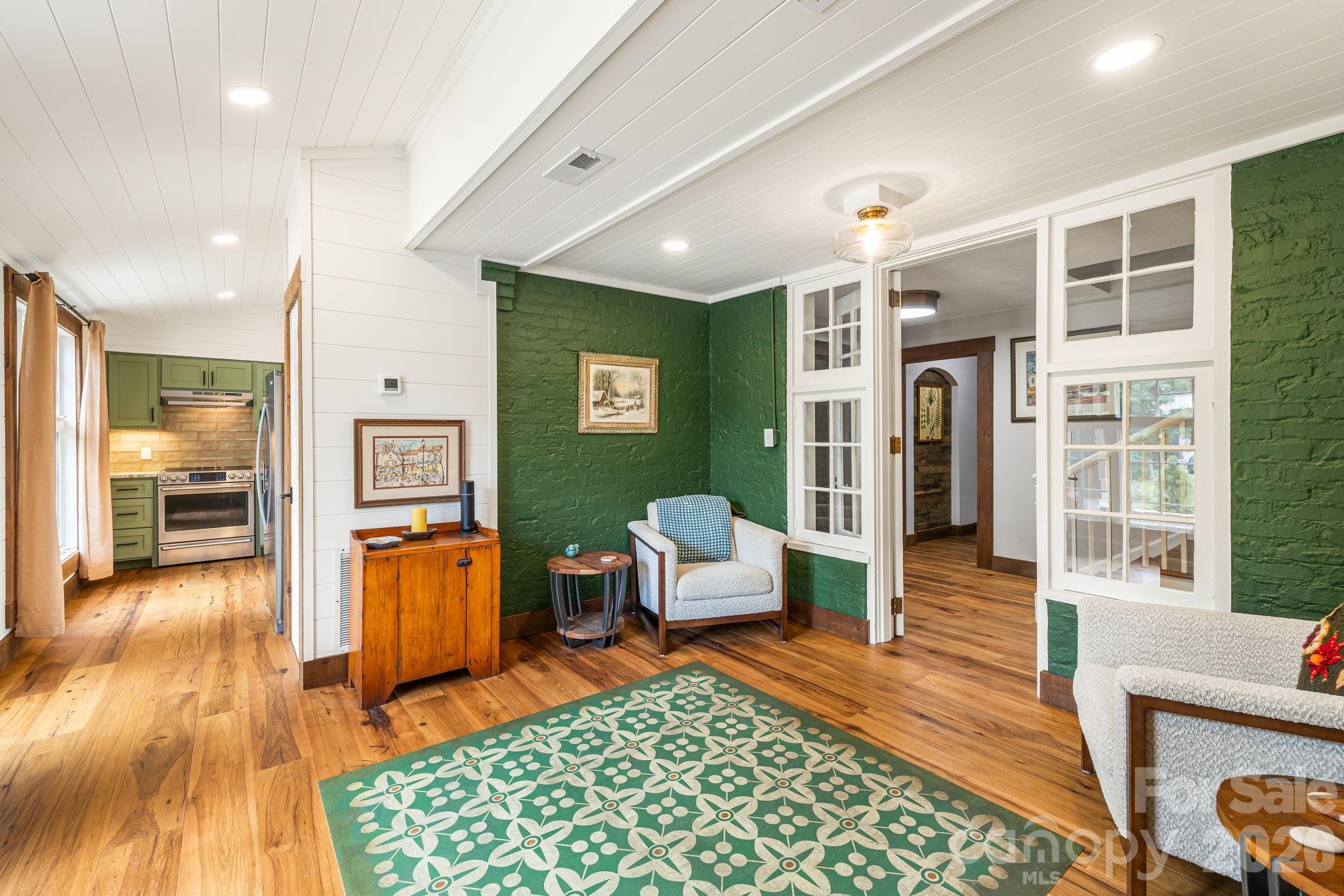 42 Cranford Road — Asheville
