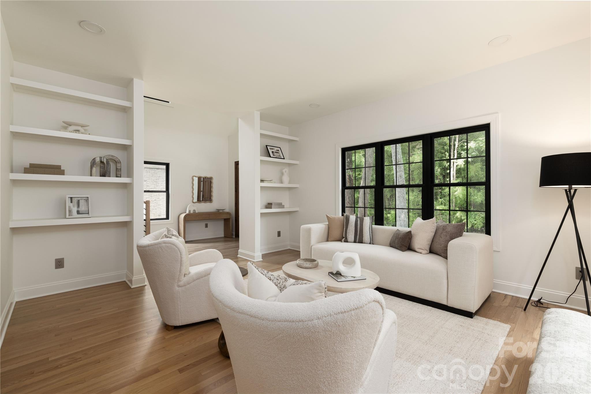 732 Ellsworth Road — Charlotte