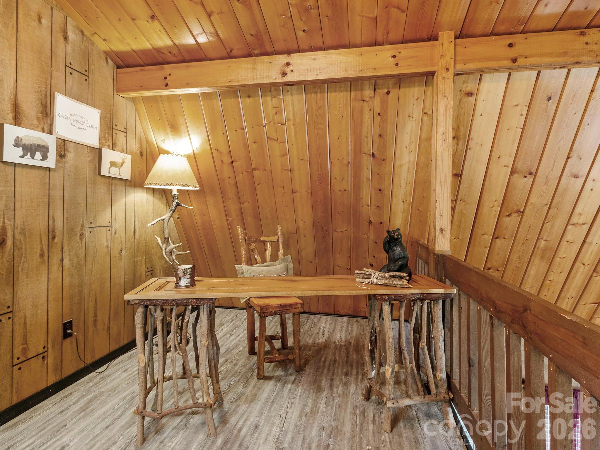 1901 Blue Rock Road — Burnsville
