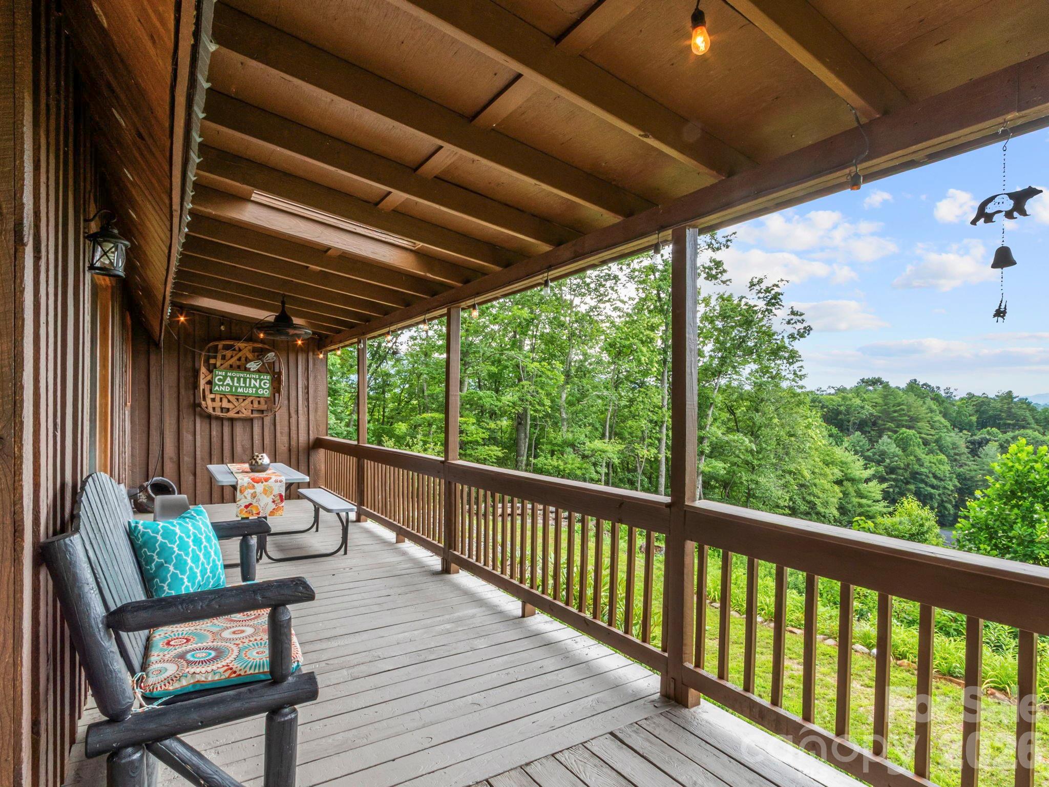 1901 Blue Rock Road — Burnsville