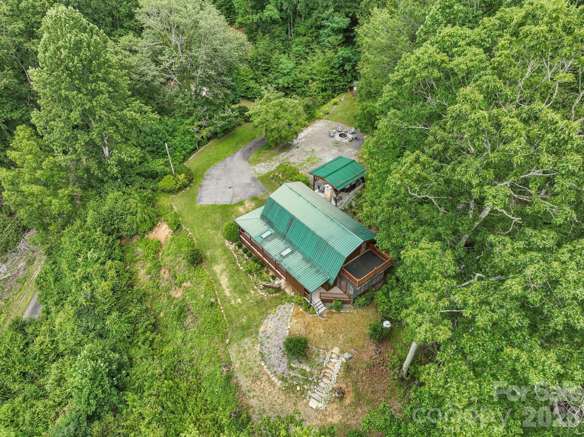 1901 Blue Rock Road — Burnsville