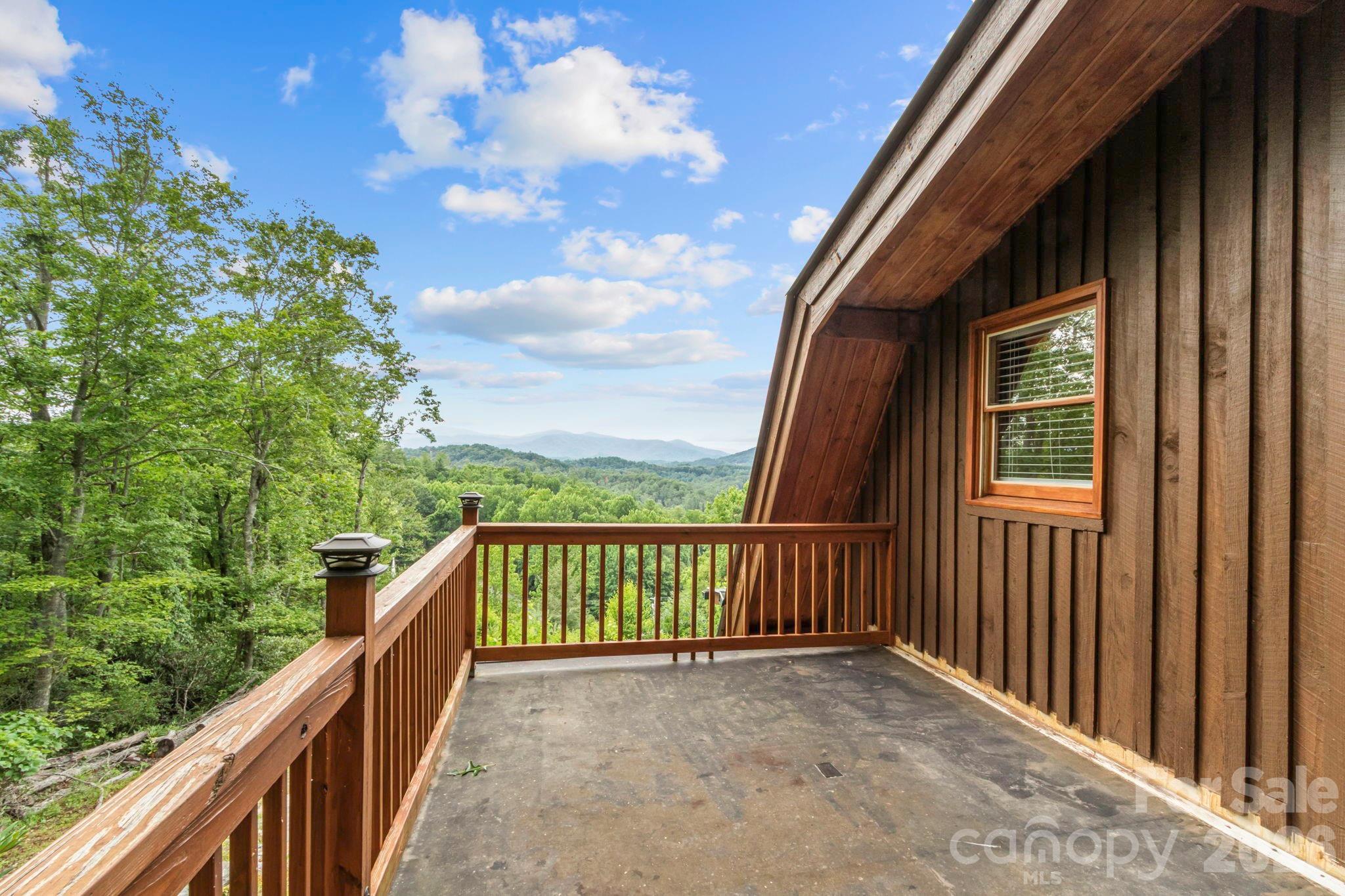 1901 Blue Rock Road — Burnsville