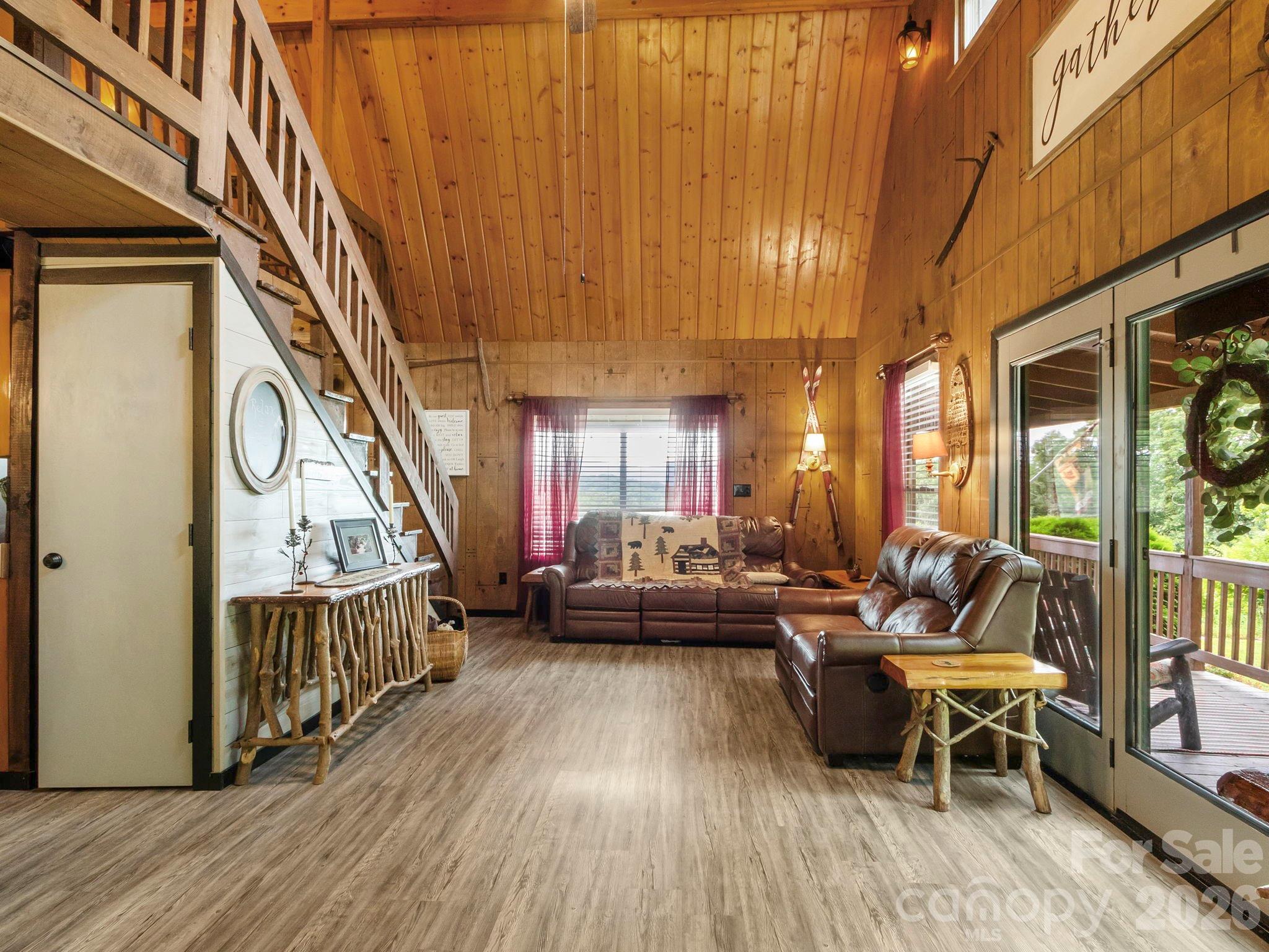 1901 Blue Rock Road — Burnsville
