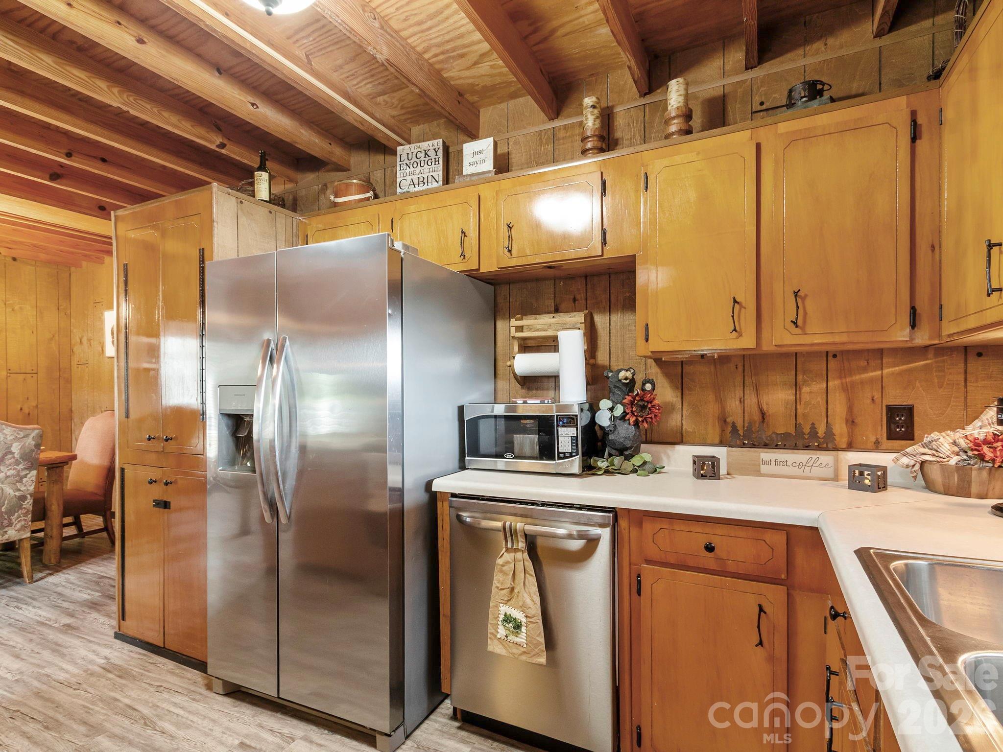 1901 Blue Rock Road — Burnsville