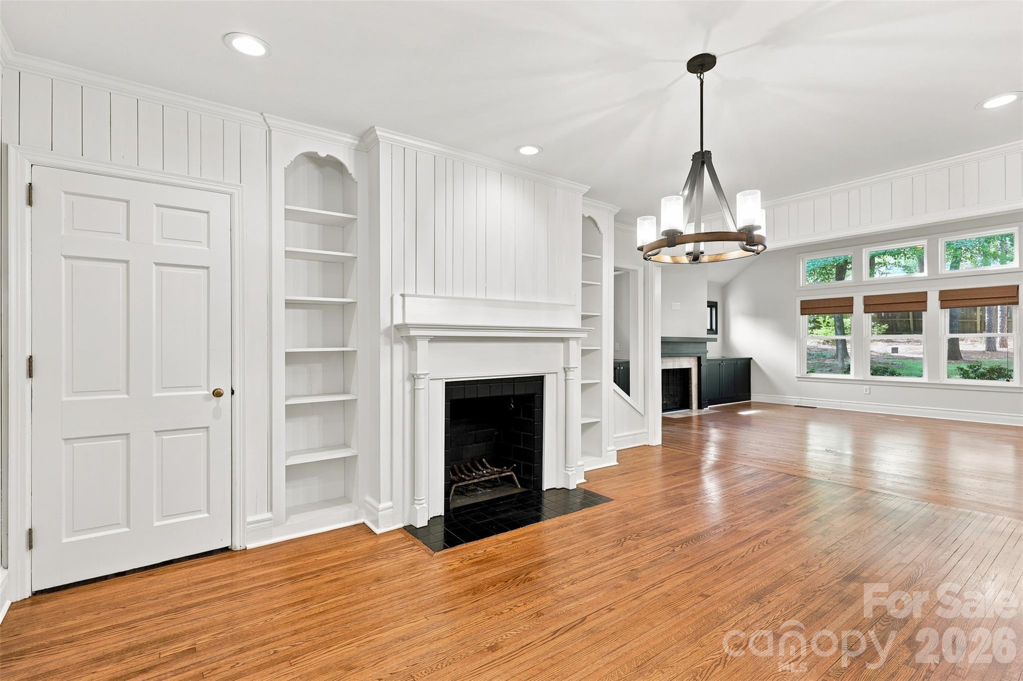 4467 Woodlark Lane — Charlotte