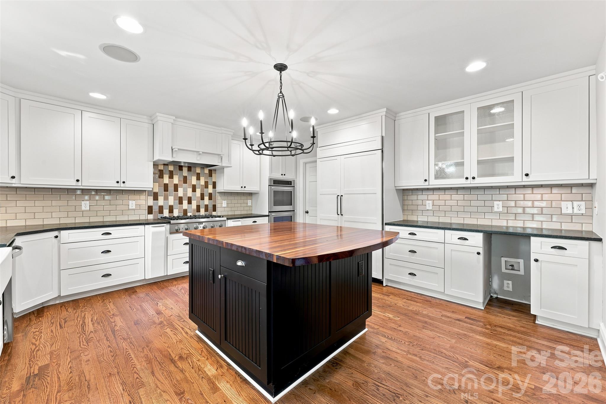 4467 Woodlark Lane — Charlotte