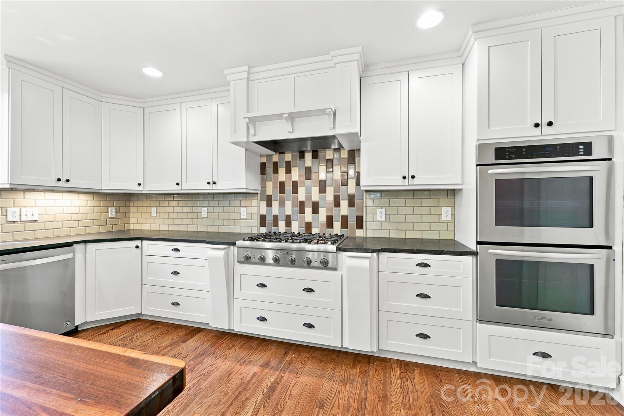 4467 Woodlark Lane — Charlotte