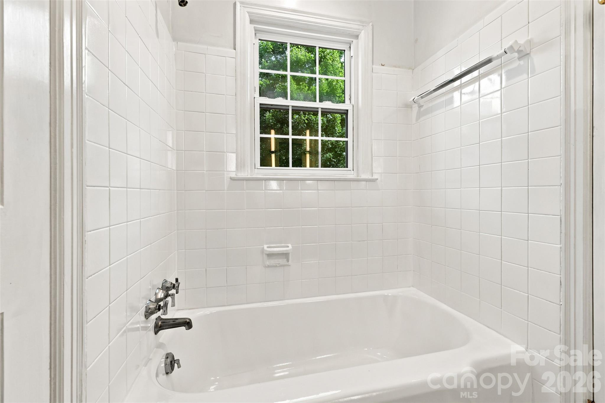 4467 Woodlark Lane — Charlotte
