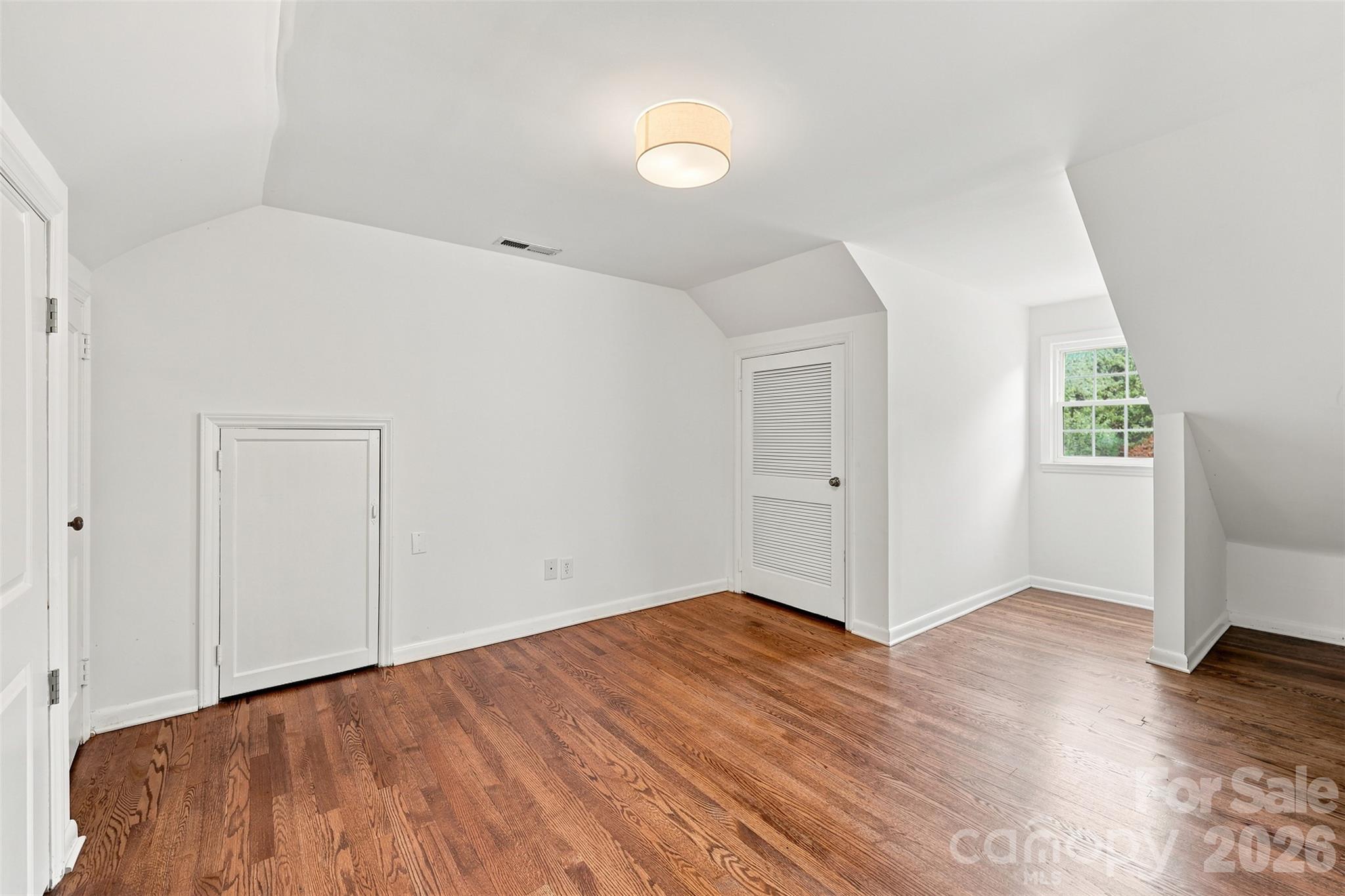 4467 Woodlark Lane — Charlotte