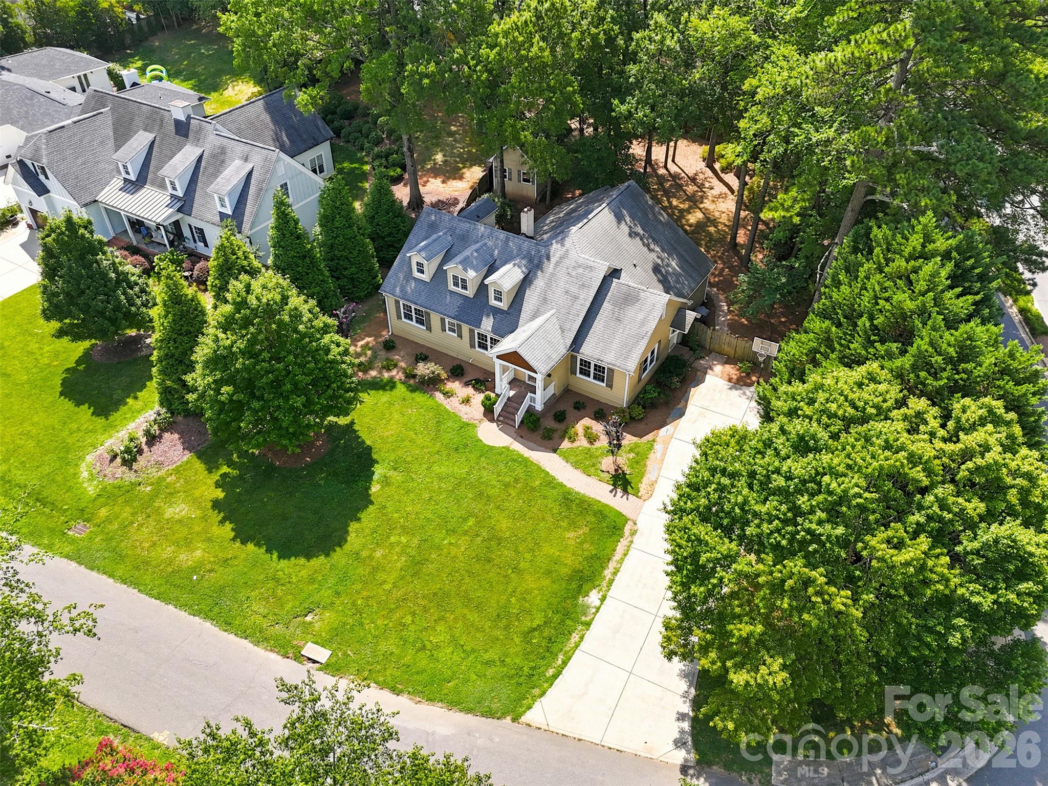 4467 Woodlark Lane — Charlotte