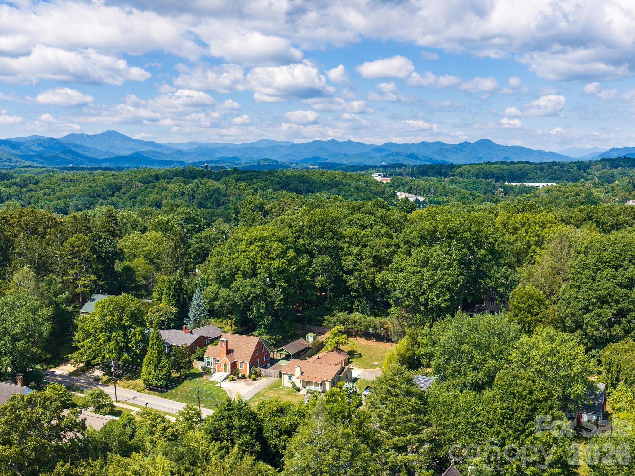 44 Bear Creek Road — Asheville