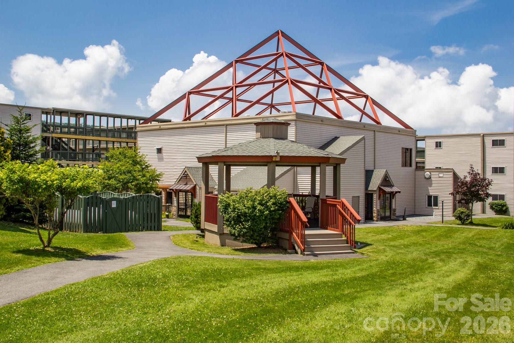 301 Pinnacle Inn Road #1110 — Beech Mountain