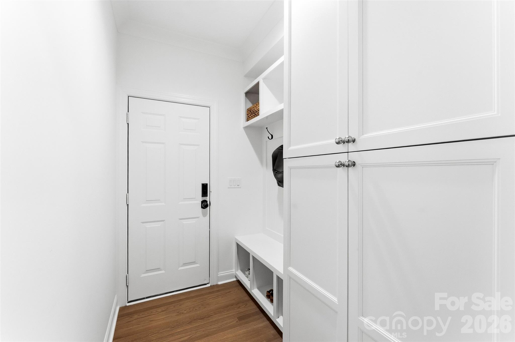 4066 Belle Meade Circle — Belmont
