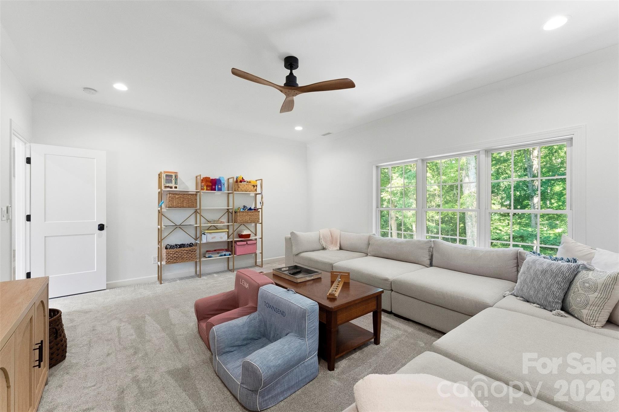 4066 Belle Meade Circle — Belmont