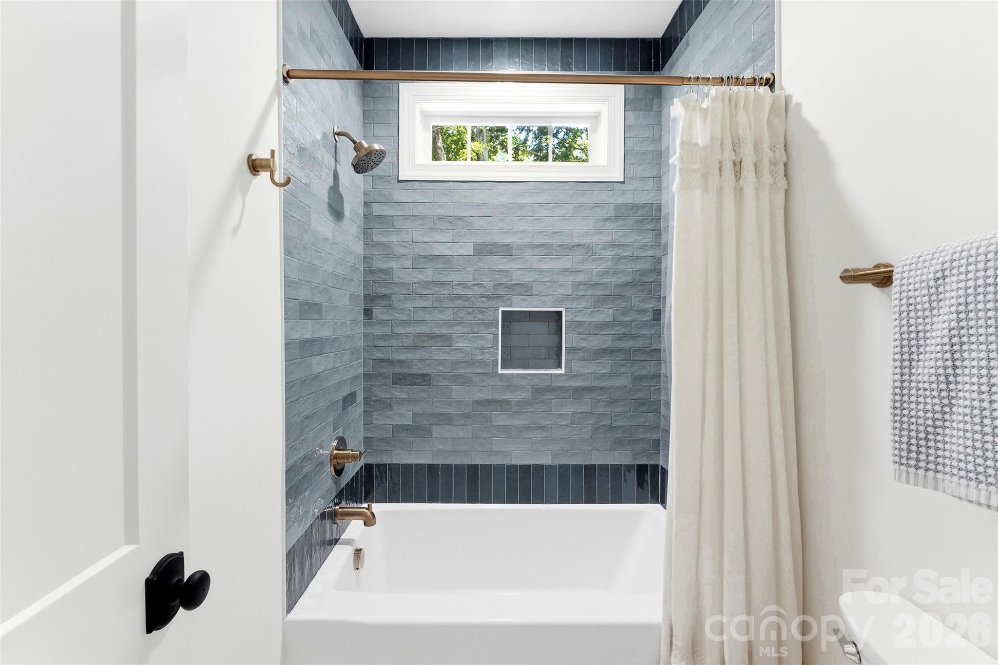 4066 Belle Meade Circle — Belmont
