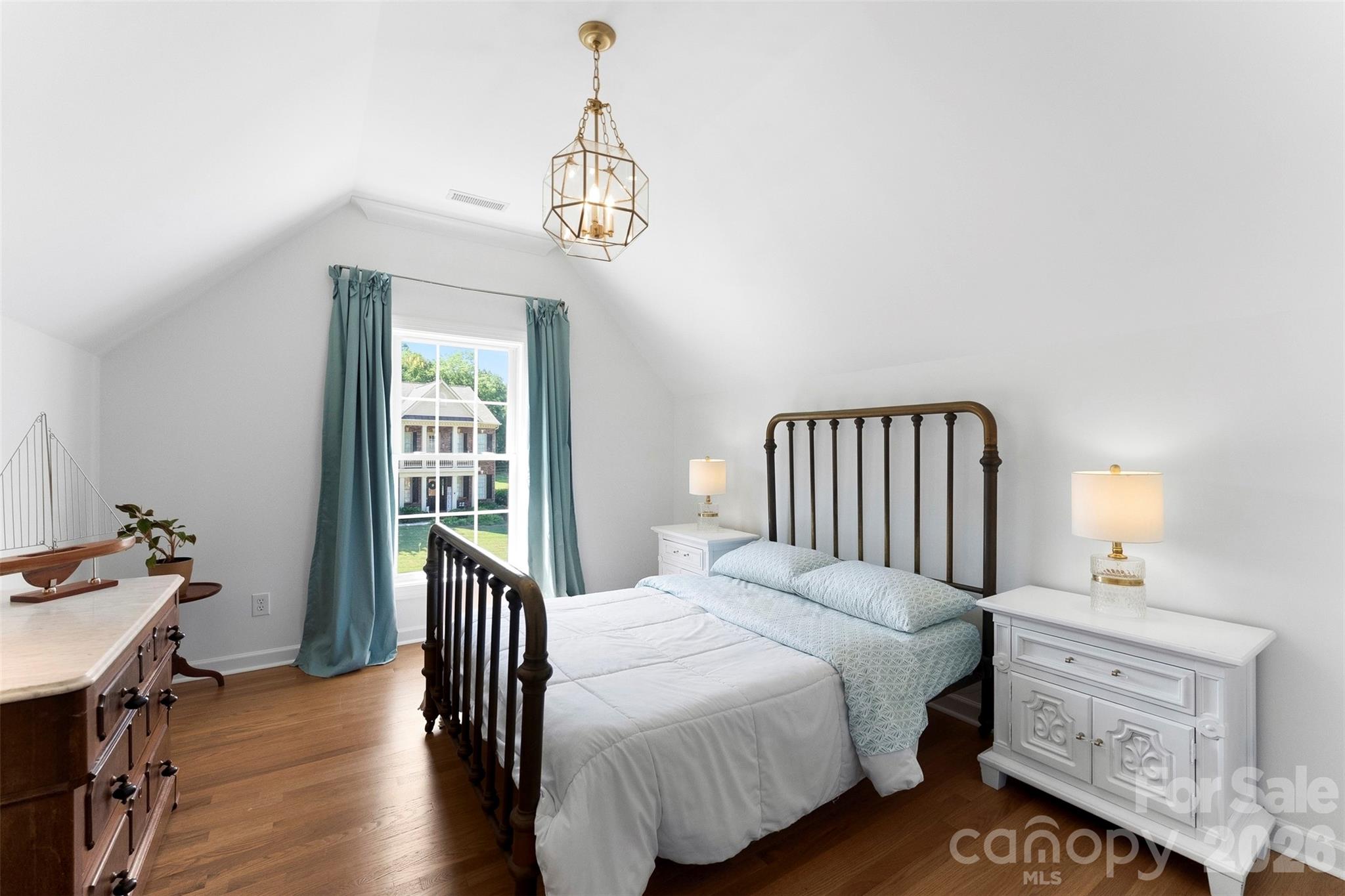 4066 Belle Meade Circle — Belmont