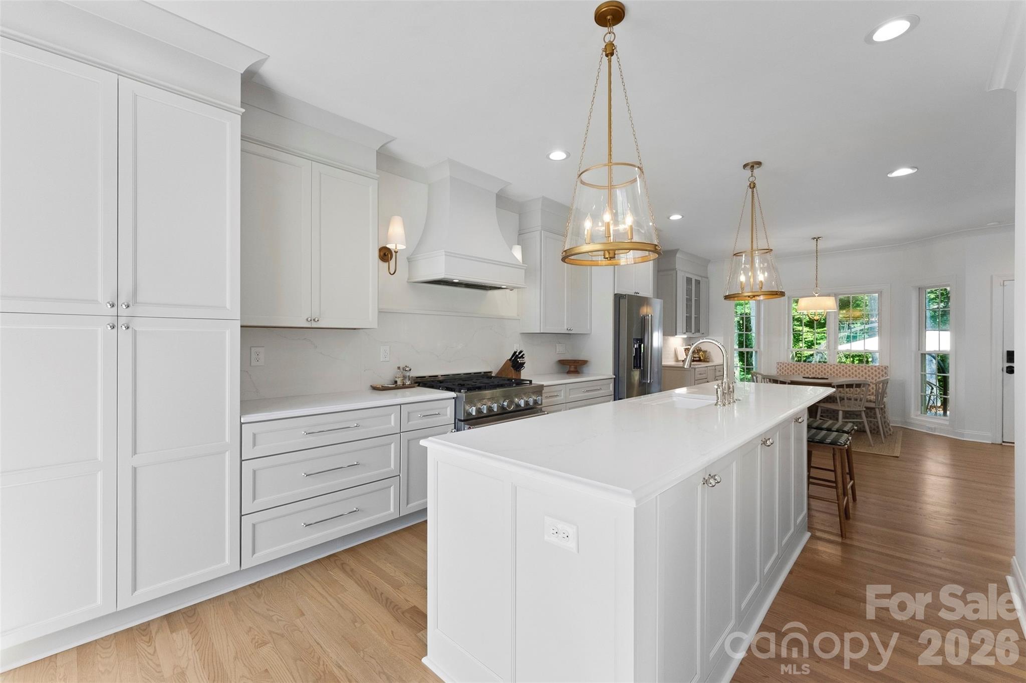 4066 Belle Meade Circle — Belmont