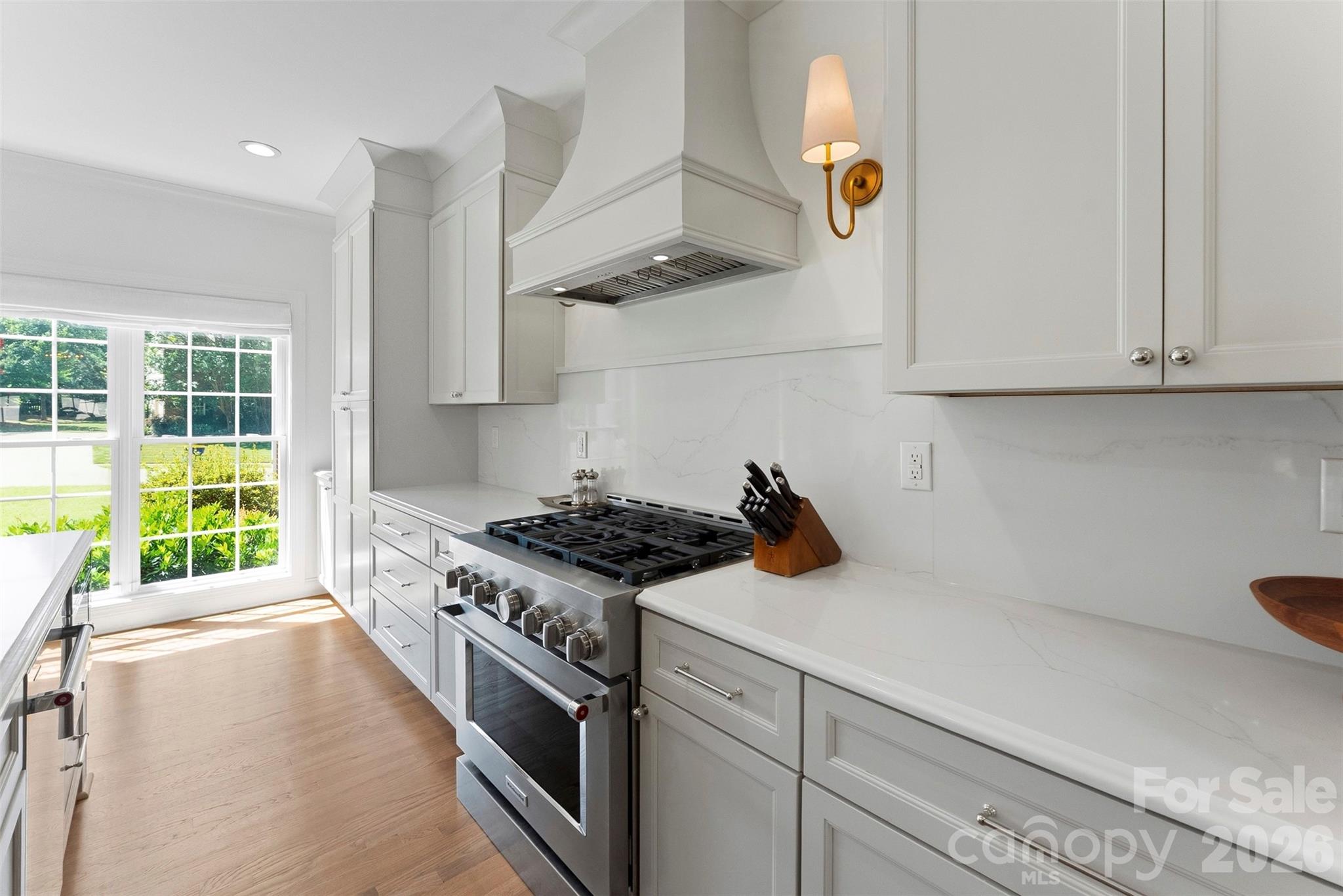 4066 Belle Meade Circle — Belmont