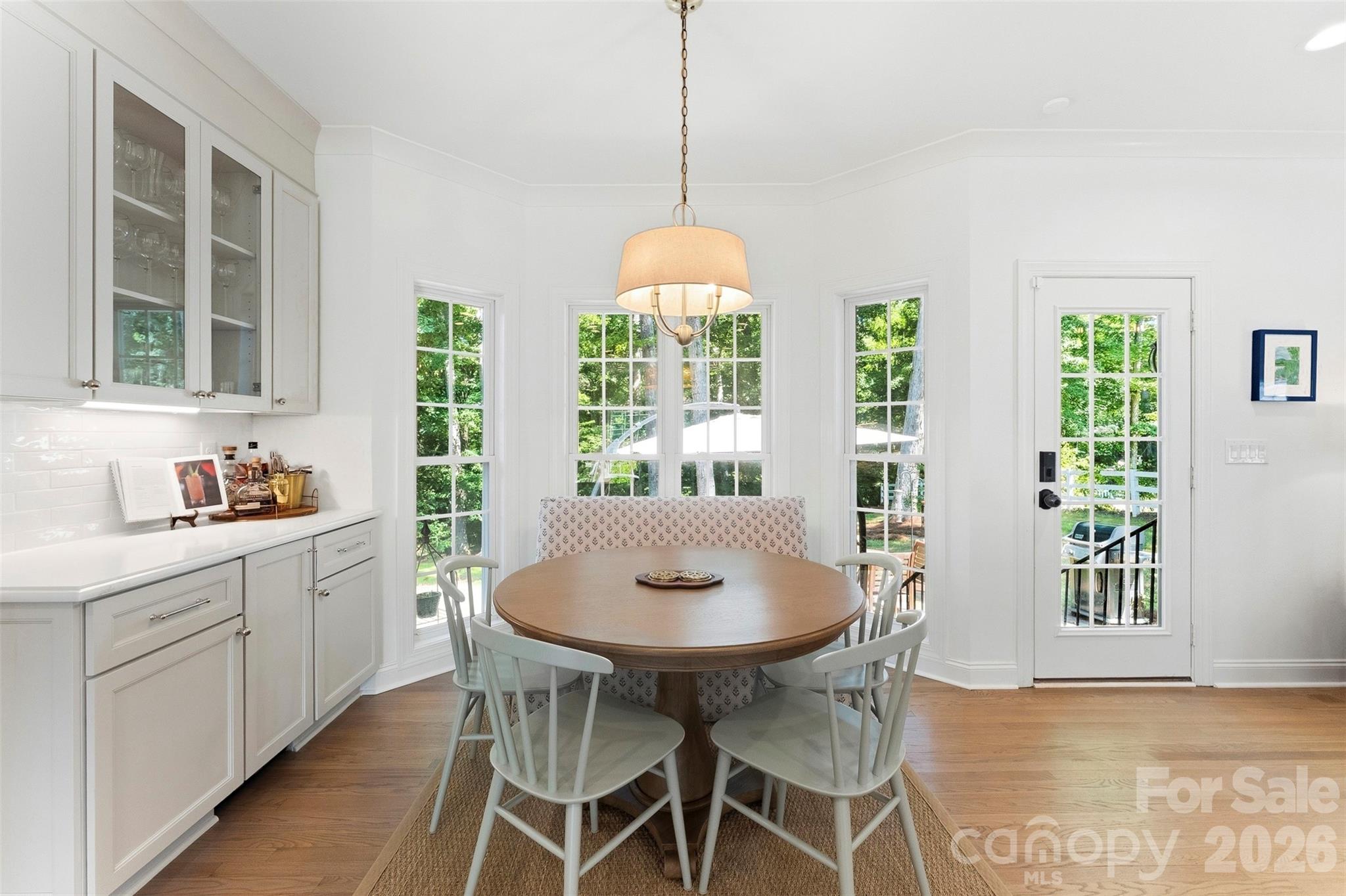 4066 Belle Meade Circle — Belmont