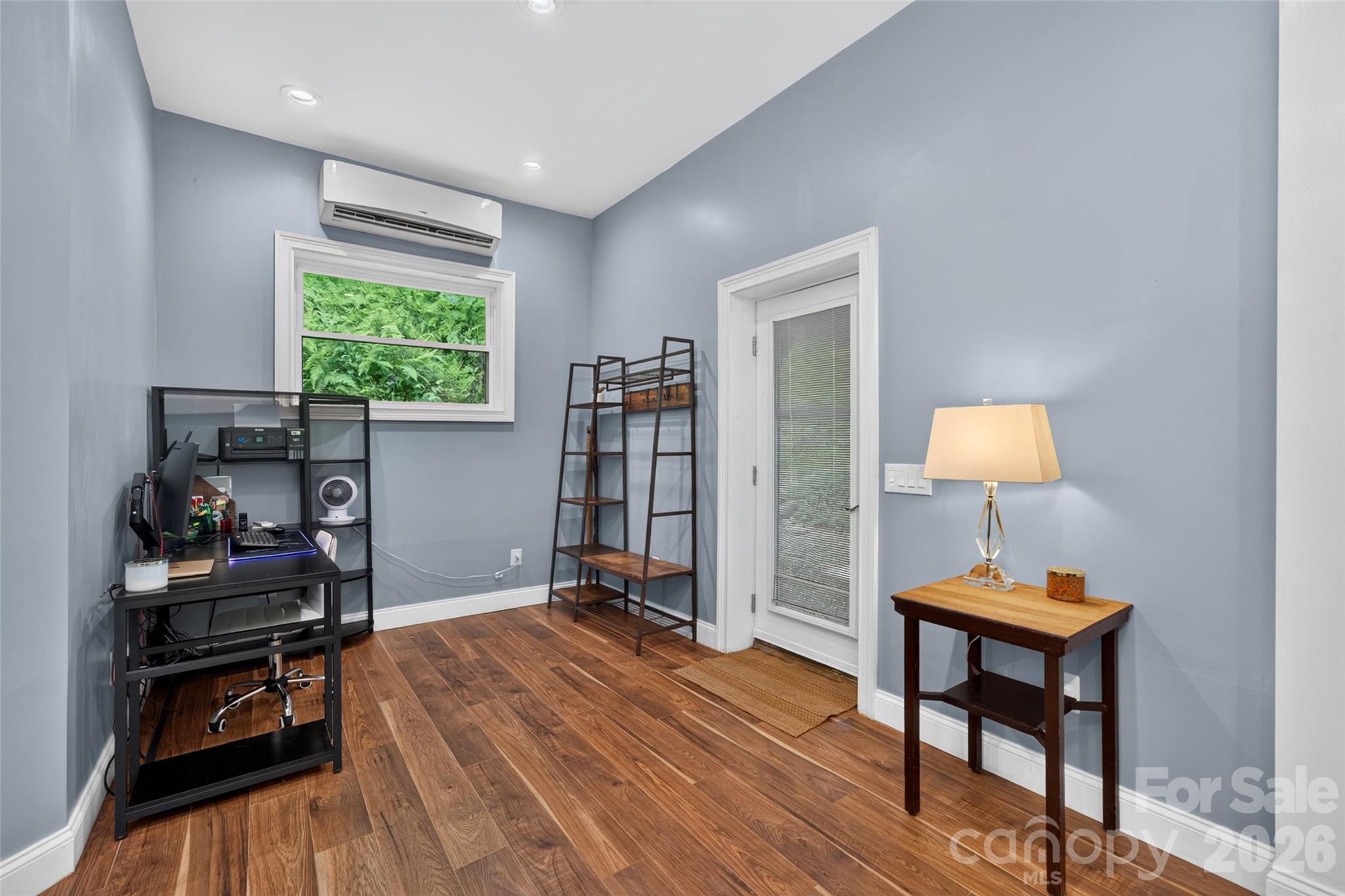 3882 New Leicester Highway — Leicester