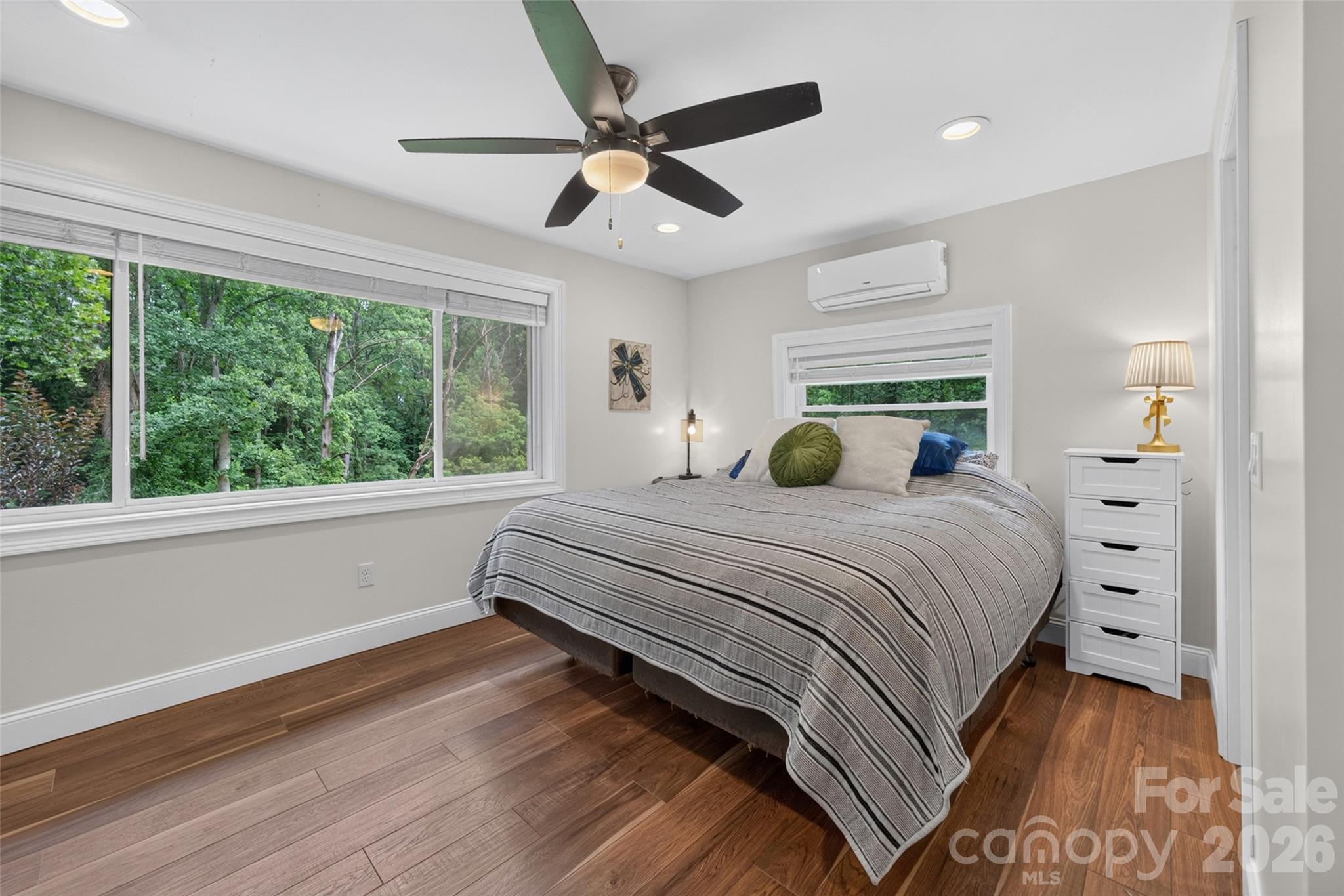 3882 New Leicester Highway — Leicester