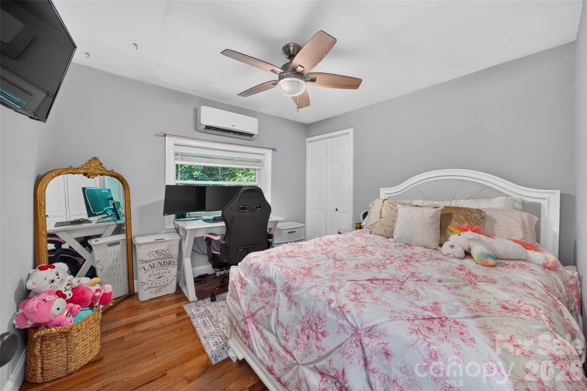3882 New Leicester Highway — Leicester