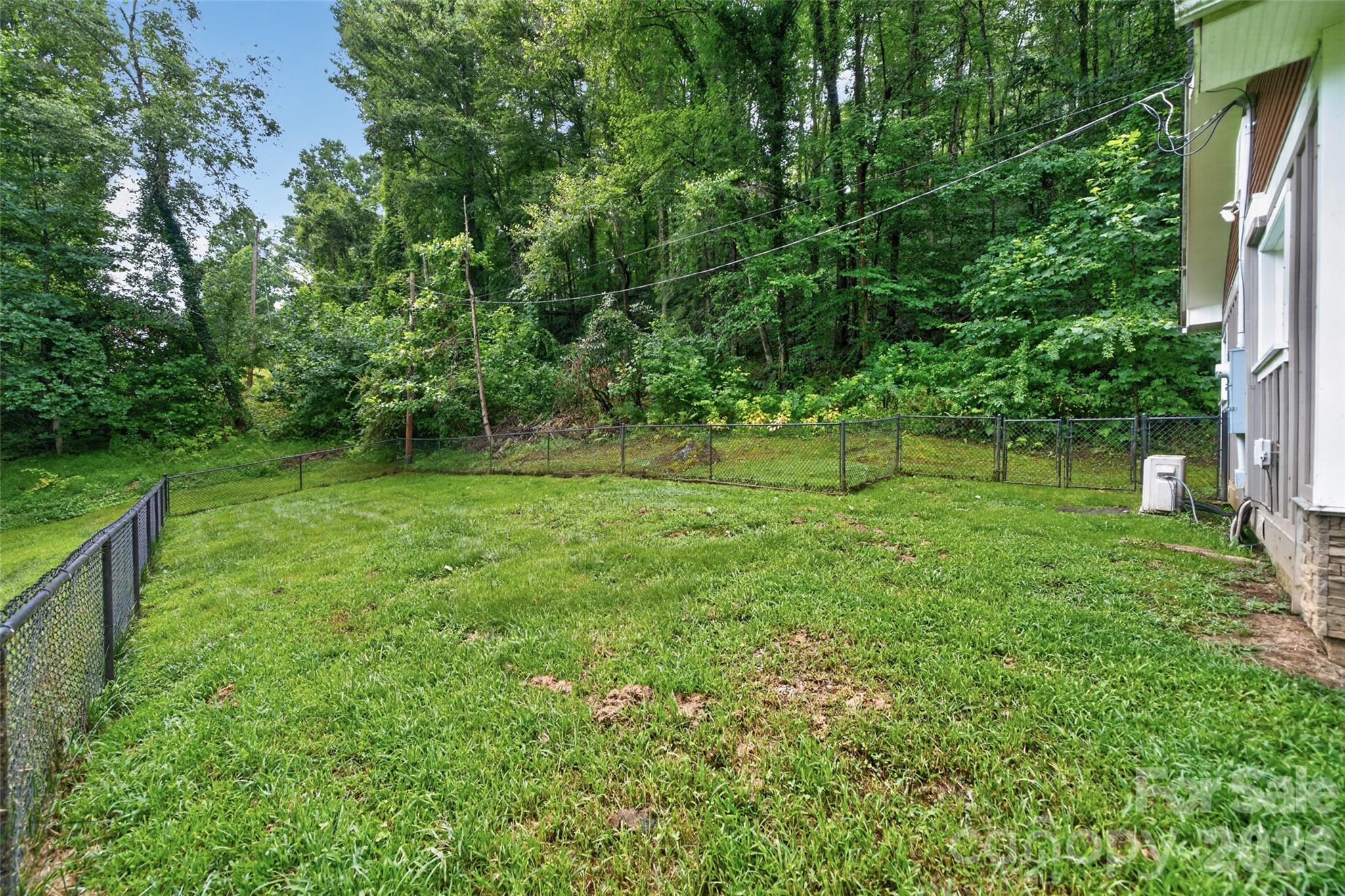3882 New Leicester Highway — Leicester