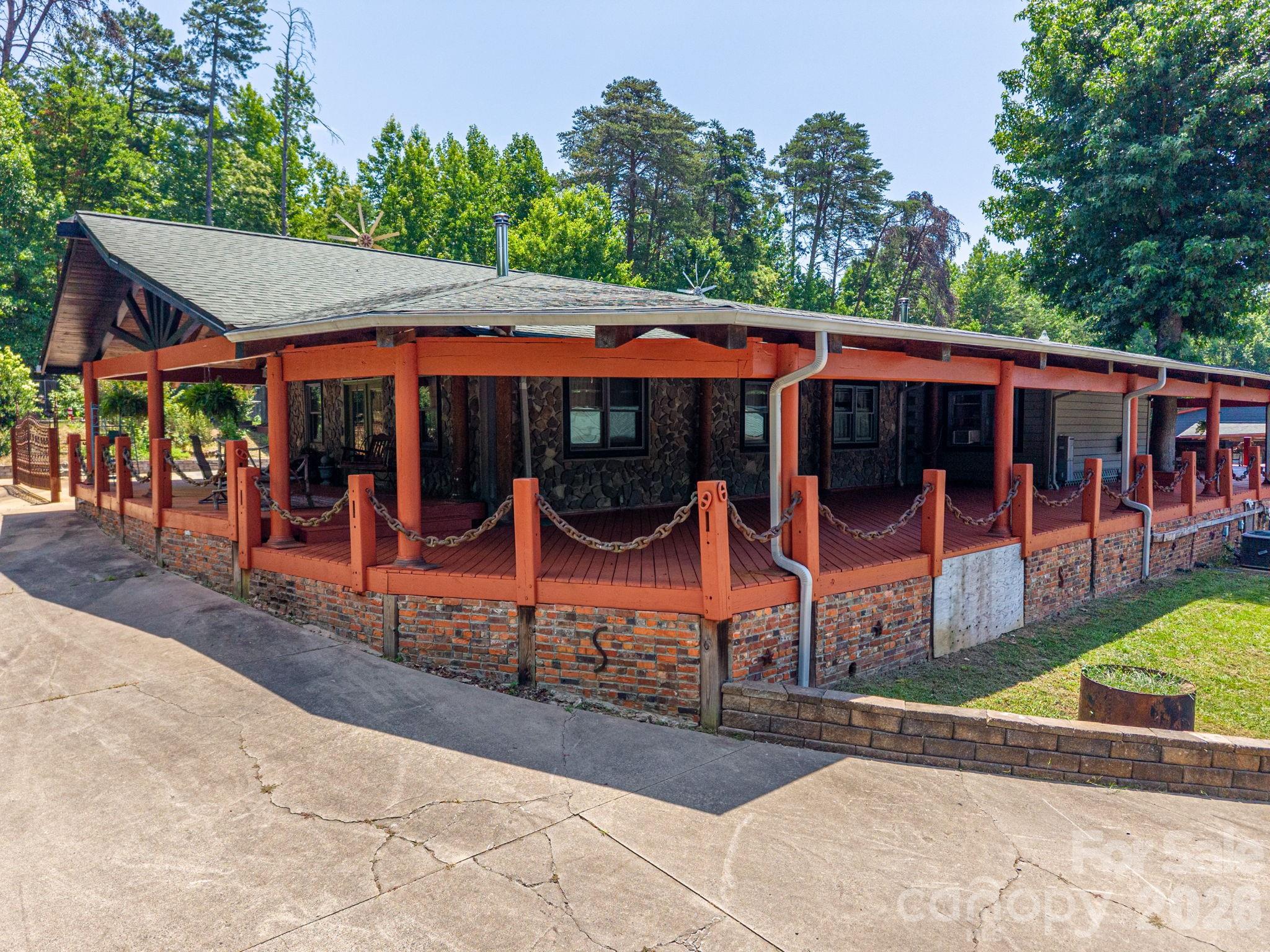 120 Wiggins Lane — Kings Mountain