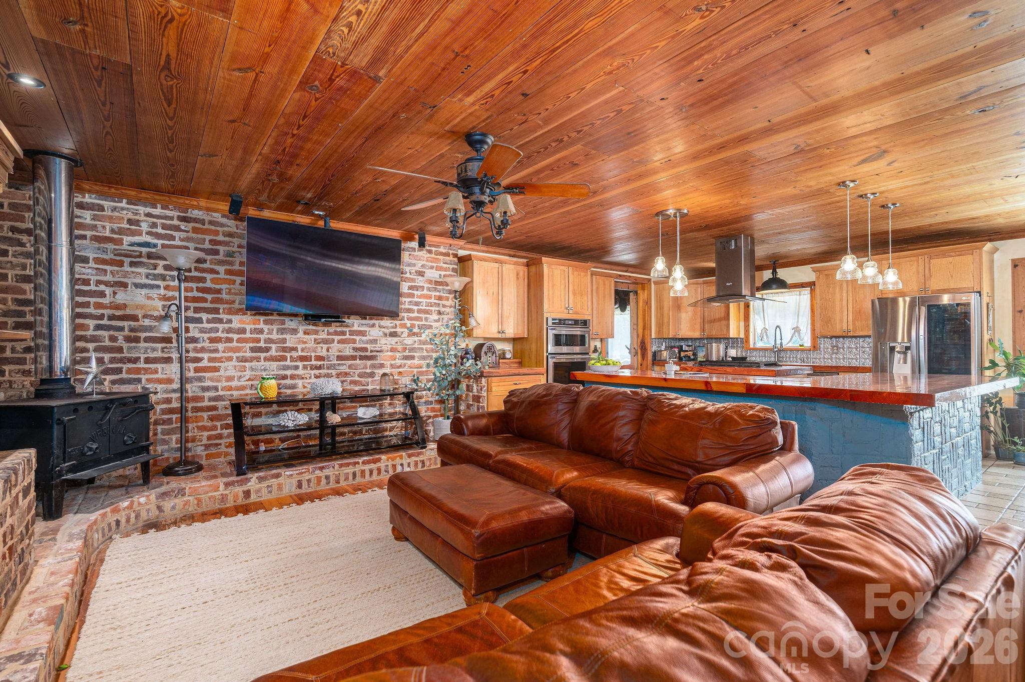 120 Wiggins Lane — Kings Mountain