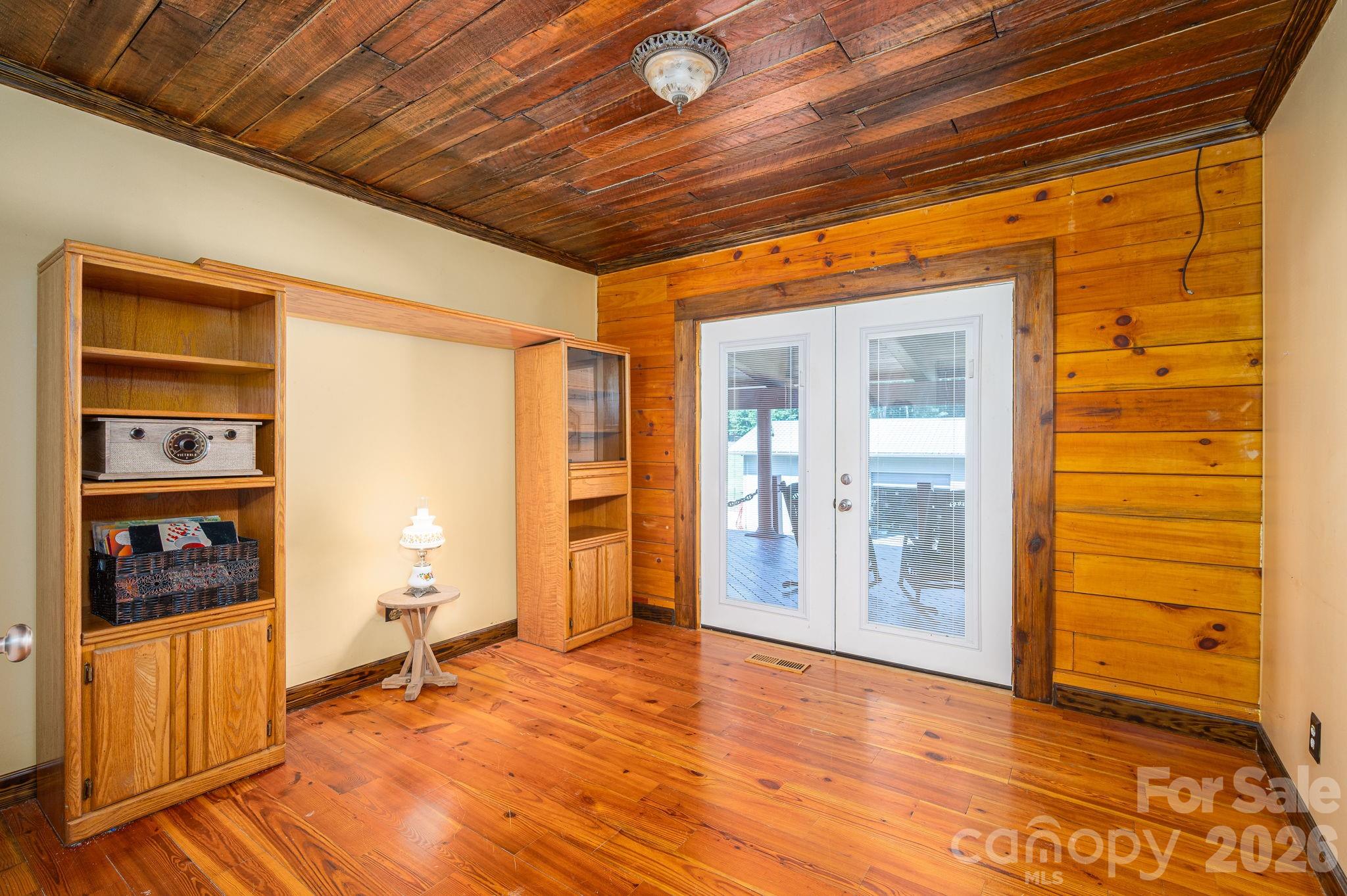 120 Wiggins Lane — Kings Mountain