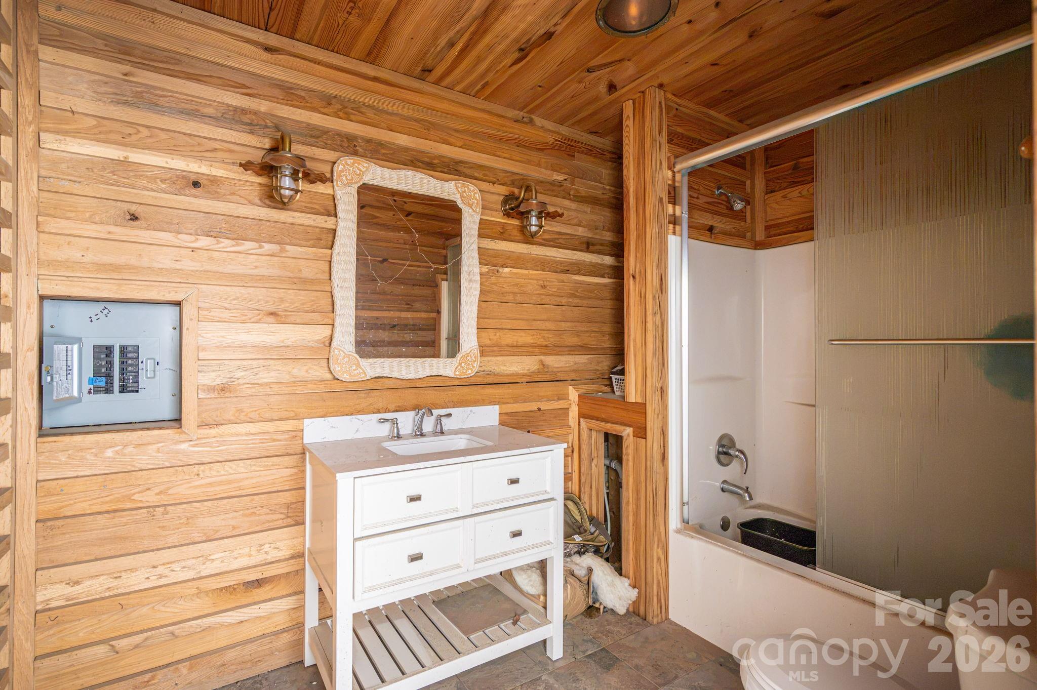 120 Wiggins Lane — Kings Mountain