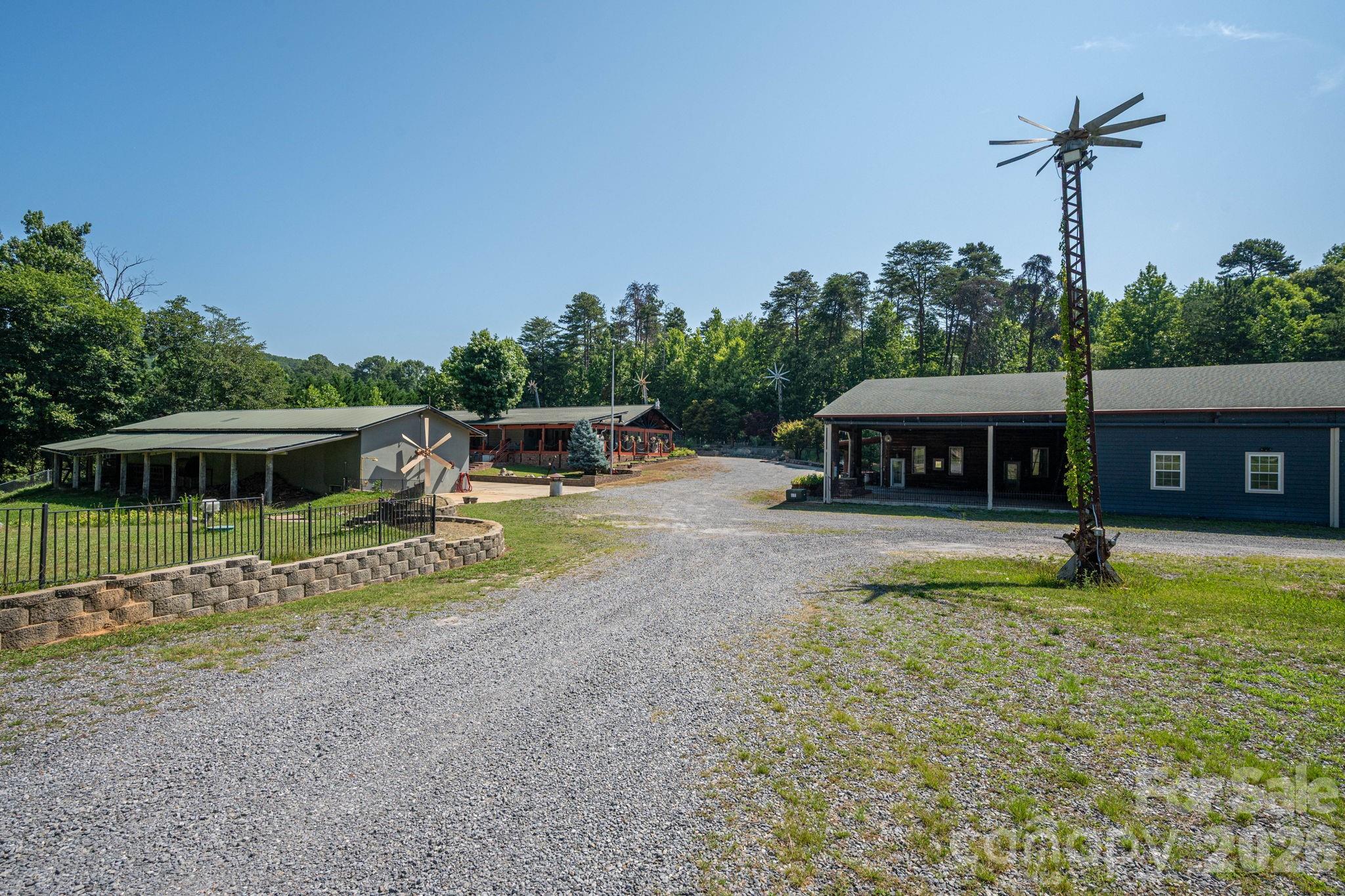 120 Wiggins Lane — Kings Mountain