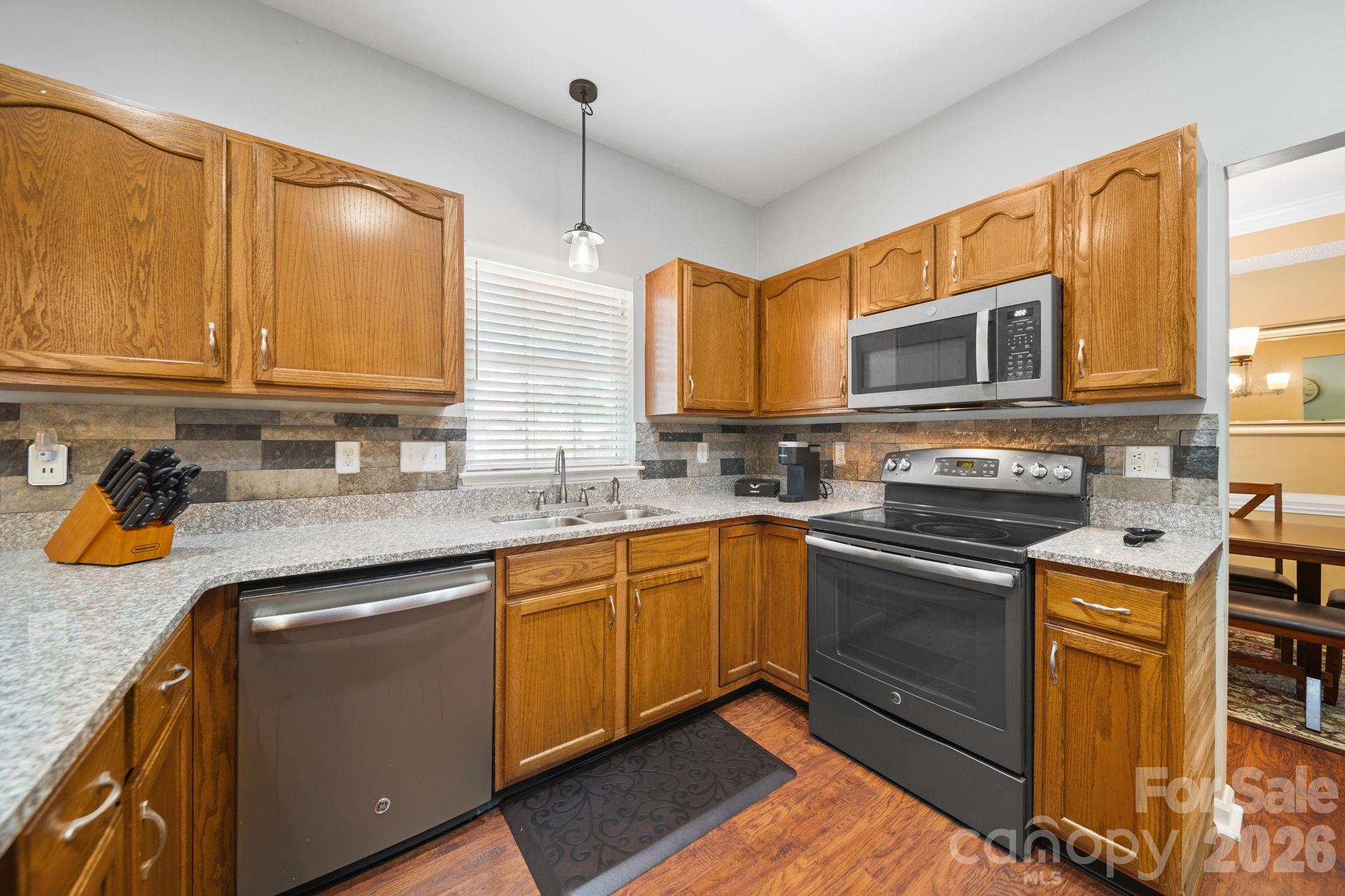 9136 Whittel Place — Charlotte