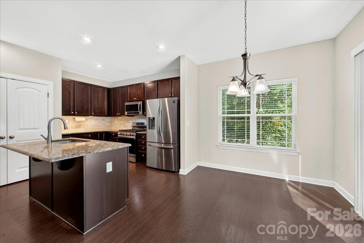 11803 Eversfield Lane — Charlotte