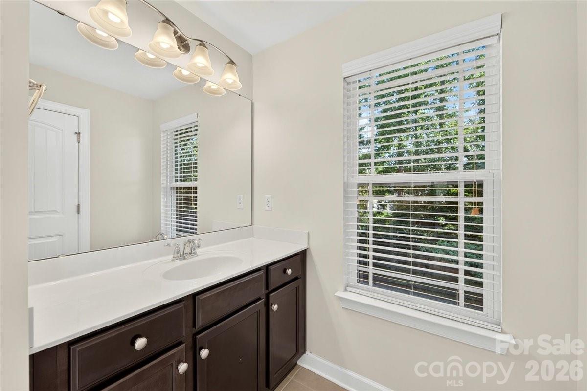 11803 Eversfield Lane — Charlotte