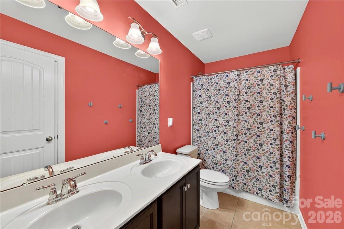 11803 Eversfield Lane — Charlotte