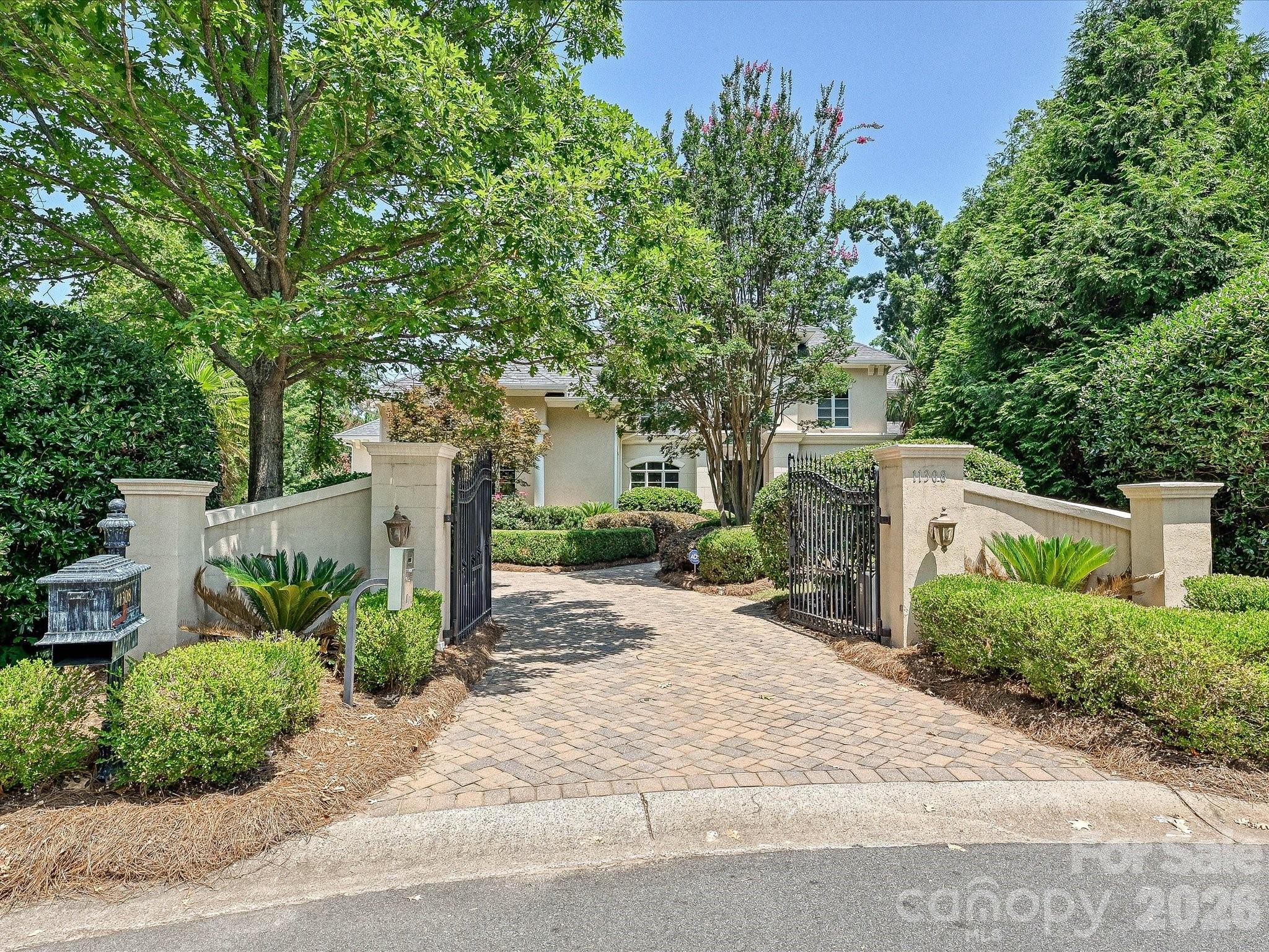11308 Gunpowder Point Drive — Charlotte