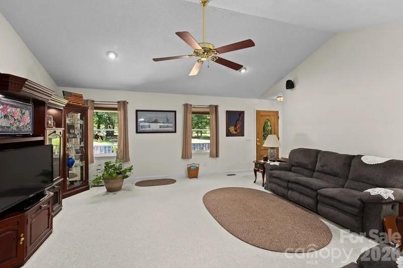 3800 Cauble Road — Salisbury