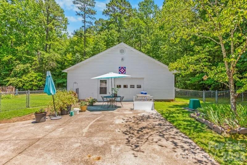 3800 Cauble Road — Salisbury