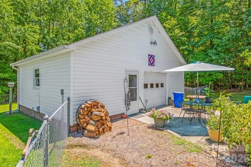 3800 Cauble Road — Salisbury