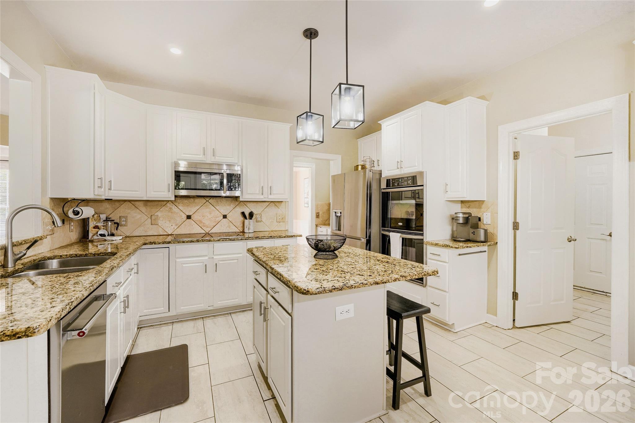 10701 Pomerane Place — Charlotte