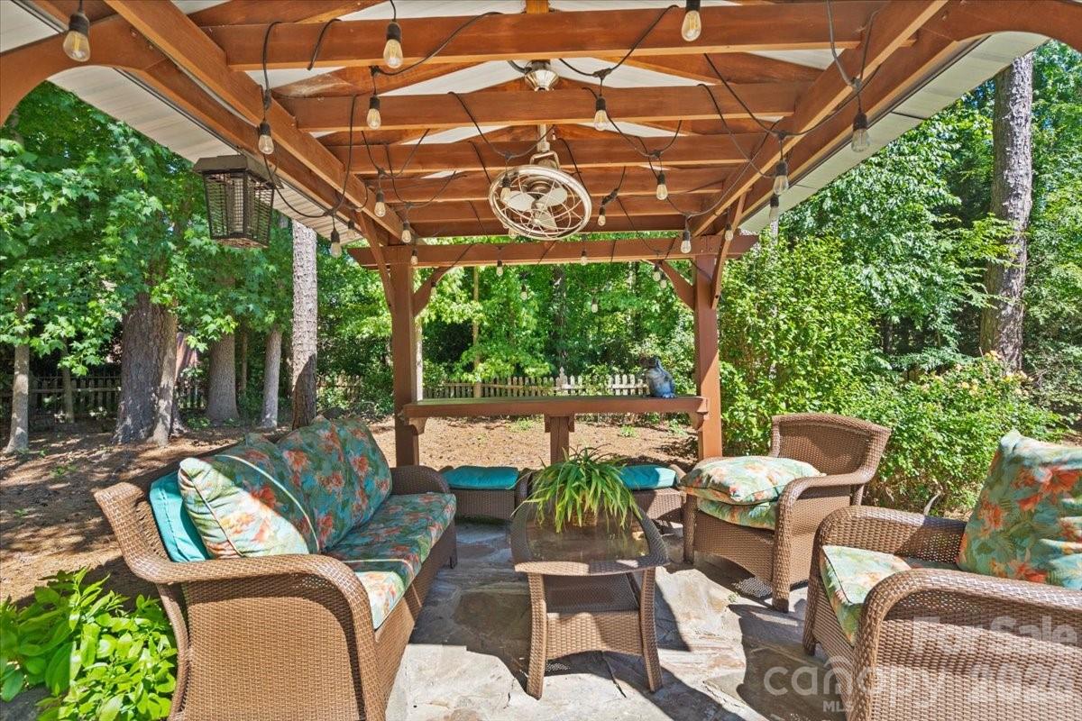 10701 Pomerane Place — Charlotte