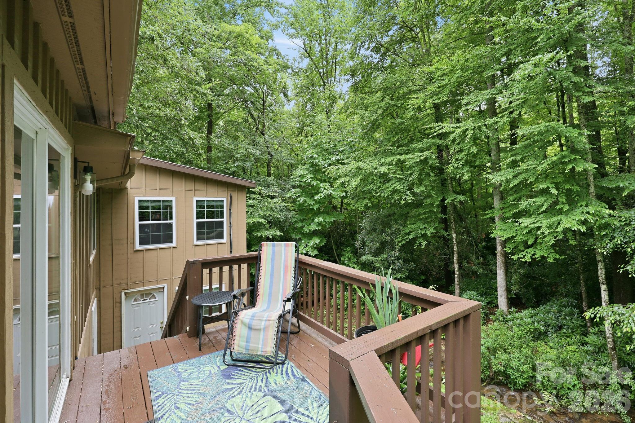 313 Walker Road — Waynesville