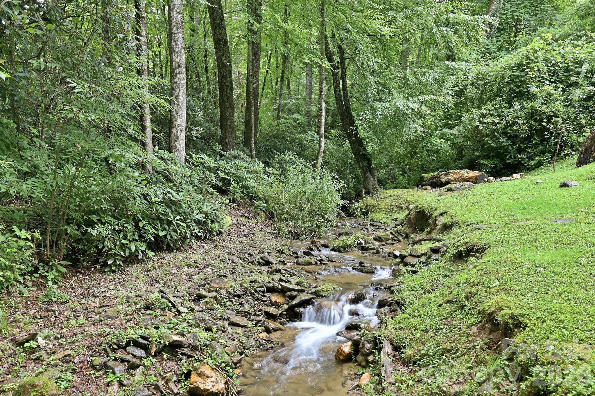313 Walker Road — Waynesville