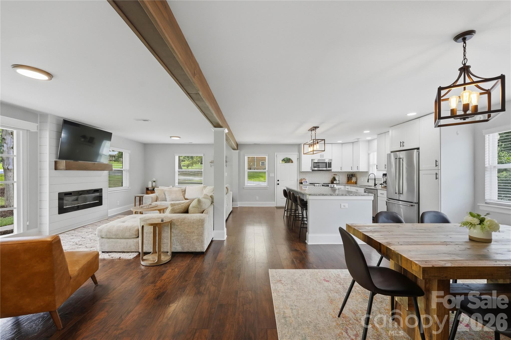1301 Manchester Lane — Charlotte