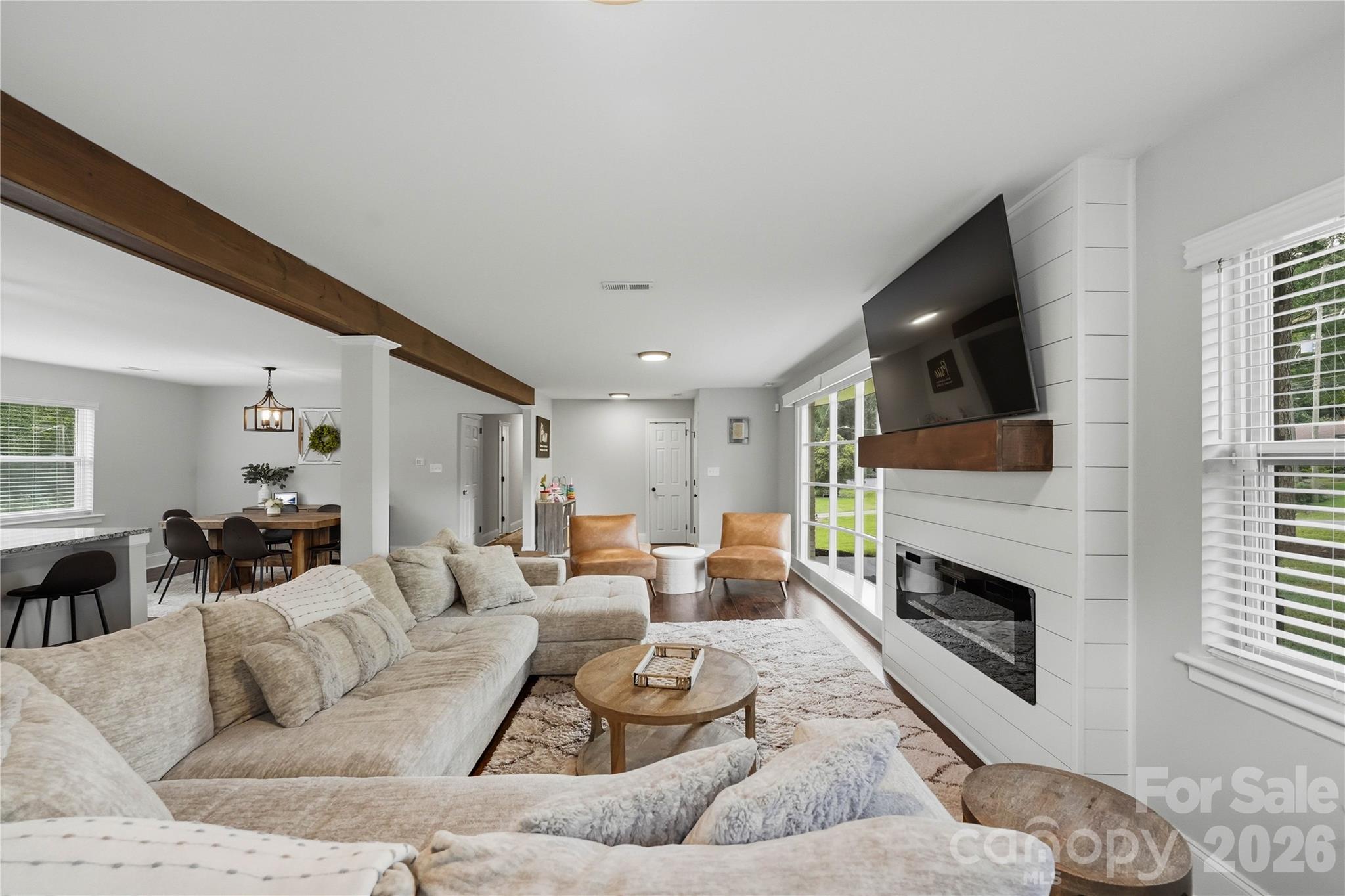 1301 Manchester Lane — Charlotte