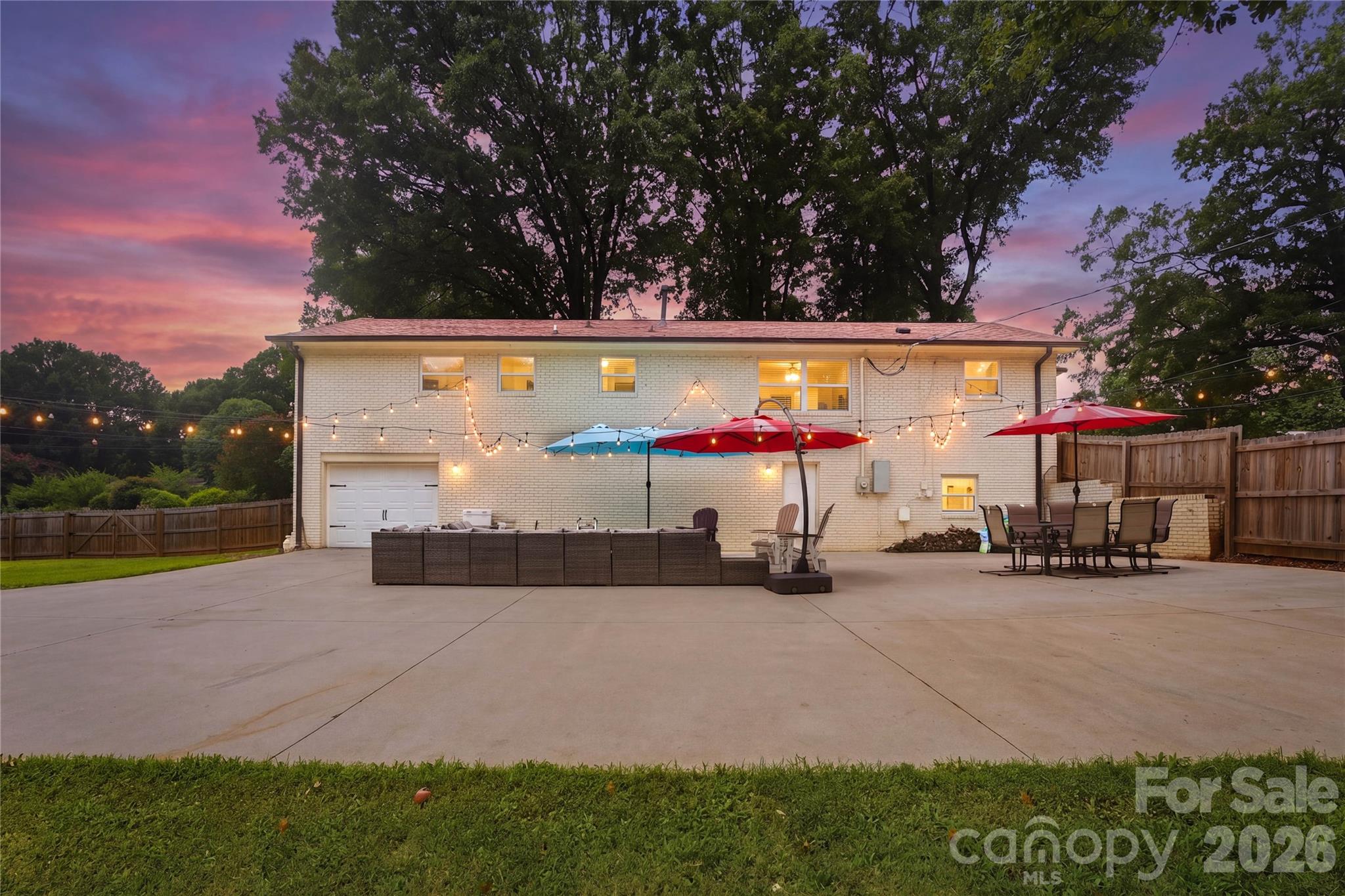 1301 Manchester Lane — Charlotte